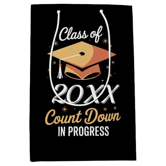 2026年クラスのカウントダウン進行中パーソナライズされた ミディアムペーパーバッグ (正面)