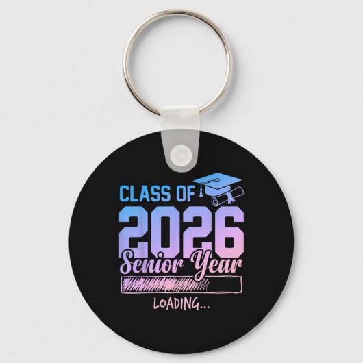 2026年卒業予定 おもしろいシニアデザインTシャツ キーホルダー (正面)