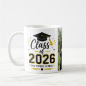 2026年卒業記念マグカップ - 未来は私たちのもの コーヒーマグカップ (左)