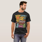 2026年夏の退職おめでとう Schools Out Forever Tシャツ (正面フル)