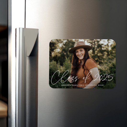 2026年度 現代的な白いスクリプトの卒業証 マグネット