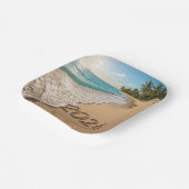 2026年正月の熱帯ビーチ ペーパープレート (傾斜あり)