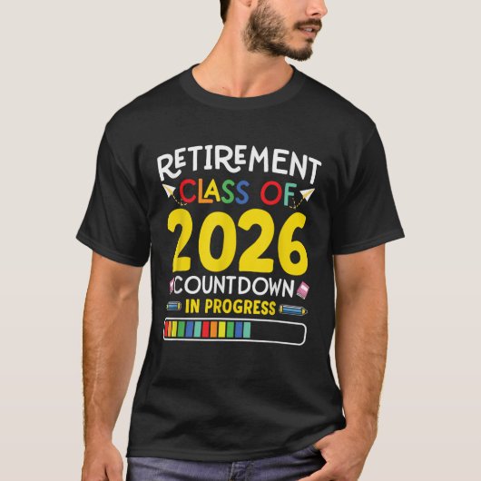 2026年退職カウントダウン進行中 Tシャツ (正面)