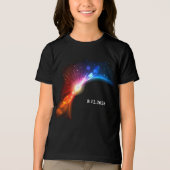 2026年8月12日の皆既日食 黒い虹 トライブレンドTシャツ (正面)