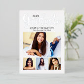 2026 シルバー グラデュエート ホワイト フォト コラージュ 箔招待状 (立ち正面)
