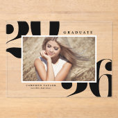 2026 ブラック 卒業 記念写真 太字 タイポグラフィー 卒業式 アクリル招待状 (正面)