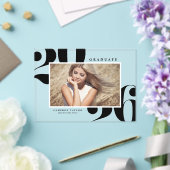 2026 ブラック 卒業 記念写真 太字 タイポグラフィー 卒業式 アクリル招待状 (インサイチュ (ウェディング))