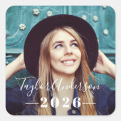 2026 ミニマルな白の写真 卒業 スクエアシール (正面)