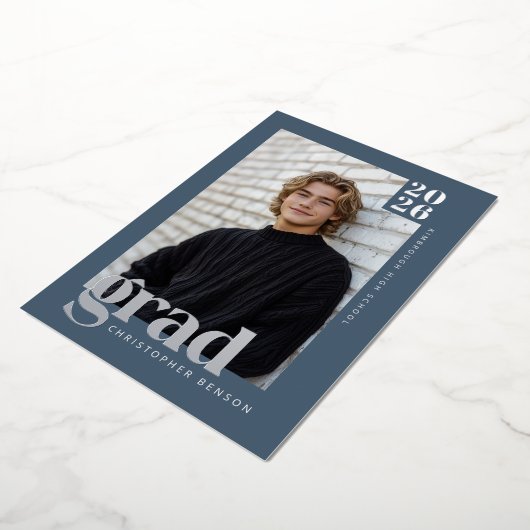 2026 Modern Blue 4 Photo Graduation Silver 箔招待状 (回転した状態)