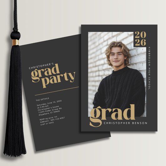 2026 Modern Charcoal Gold Graduation Party 招待状