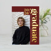 2026 Modern Dark Red Photo Graduation Gold 箔招待状 (立ち正面)