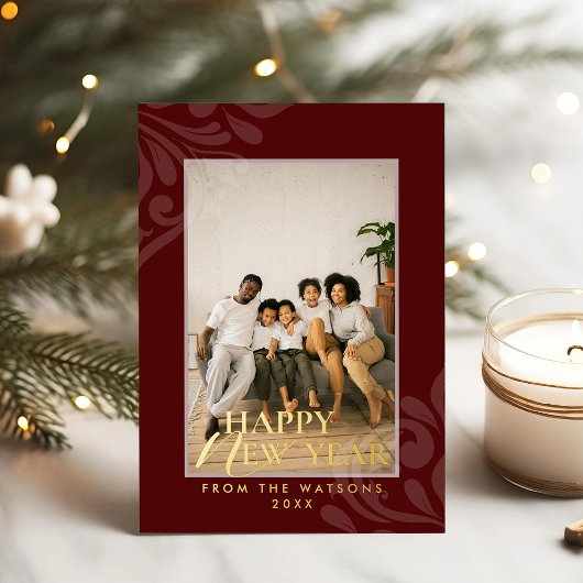 2026 Modern Minimal Festive Red New Year 箔シーズンカード