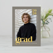 2026 Modern Stone Gray 4 Photo Graduation Gold 箔招待状 (立ち正面)