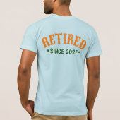2027年から退職です 退職 Tシャツ (裏面)