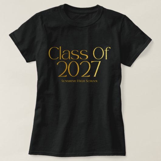 2027年卒業 黒とゴールドのタイポグラフィー Tシャツ (デザイン正面)