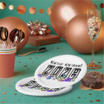 2027 Odometer New Years Party ペーパープレート<br><div class="desc">* HAPPY NEW YEAR 2027! * Fun party hats and confetti to celebrate the New Year. * Several sizes to choose from, round or square plate options. * You can personalize by changing the size of the design. * Add background color of your choice. * Change the text message (choose...</div>