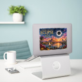 2027 Total Solar Eclipse Egypt シール (デスク上のノートパソコン)