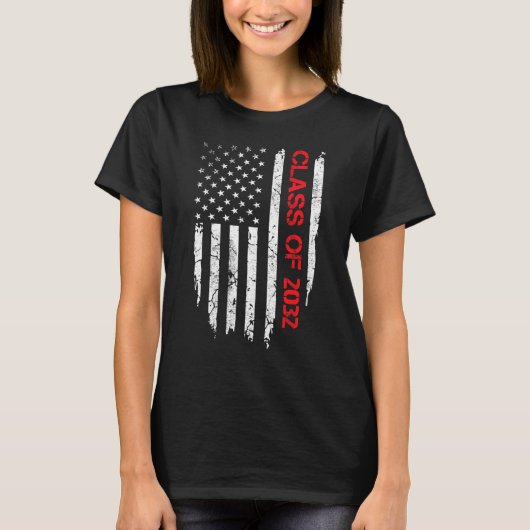 2032年卒業の愛国的なアメリカ人の上級クラス Tシャツ (正面)