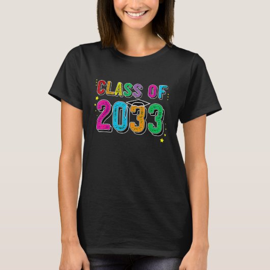 2033年のクラスは私と一緒に成長する最初の学校1日 Tシャツ (正面)