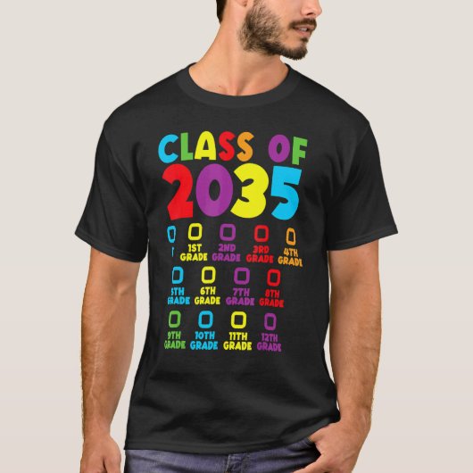 2035年クラスは私と一緒に成長チェックリスト幼稚園 Tシャツ (正面)