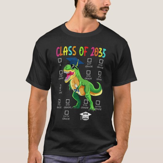 2035年卒業予定 育て 私の幼稚園年少組 サウルス  Tシャツ (正面)