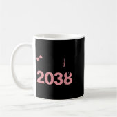2038年のクラスは私の幼稚園ピンクコケットと一緒に成長 コーヒーマグカップ (左)