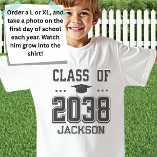 2038年クラスの学校の最初の日の写真 Tシャツ