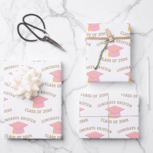20xxカスタムピンクの卒業式キャップギフトのクラス ラッピングペーパーシート (正面)