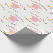 20xxカスタムピンクの卒業式キャップギフトのクラス ラッピングペーパー (角)