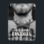 20XX素晴らし年のDaddyの写真シンプルエレガントより マグネット<br><div class="desc">セリシンプルフとモダンタイポグラフィで構成され、デザイン写真を追加カスタムする</div>