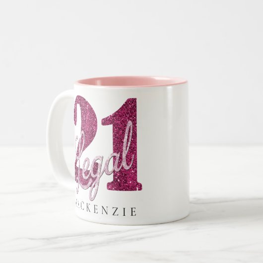 21および法律 |おもしろいピンクフェイクグリッター21歳の誕生日 ツートーンマグカップ (正面左)