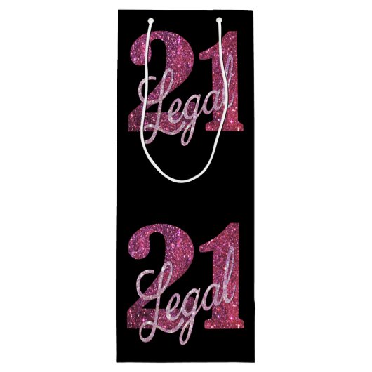 21および法律 |おもしろいピンクフェイクグリッター21歳の誕生日 ワインギフトバッグ (裏面)