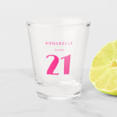 21日モダン21日ピンクの誕生日パーティー ショットグラス (正面)