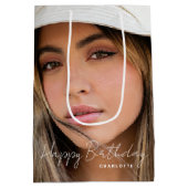 21歳の誕生日トレンディーパーソナライズされた写真 ミディアムペーパーバッグ (裏面)