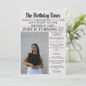 21歳の誕生日パーティーの新聞風ユニークフォト 招待状 (スタンド正面)