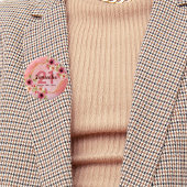 21歳の誕生日パーティーサンゴ金ゴールドダリア花 缶バッジ