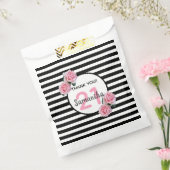 21歳の誕生日パーティーピンクの花黒ストライプ色 フェイバーバッグ (封をした状態)