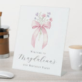 21歳の誕生日パーティーピンクボウワイルドフラワーへようこそ 台座サイン (インサイチュ)