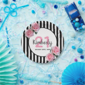 21歳の誕生日ブラックストライプ花模様ピンククラシック ペーパープレート (パーティー)