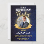 21歳の誕生日招待状メンズバッジフォト金ゴールド 招待状 (正面)