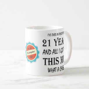 21歳の誕生日21歳の頬おもしろいパーソナライズされた コーヒーマグカップ