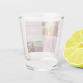 21歳カスタムの女性ピンクの写真ギフト ショットグラス (裏面)