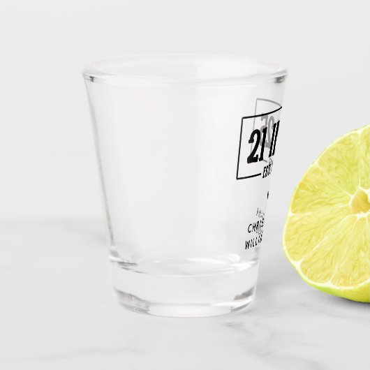 21歳パーソナライズされたの誕生日21 IN 25 Est 2004 ショットグラス (左)