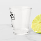 21歳パーソナライズされたの誕生日21 IN 25 Est 2004 ショットグラス (右)