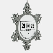 21歳パーソナライズされたの誕生日21 IN 25 Est 2004 スノーフレークピューターオーナメント (左)