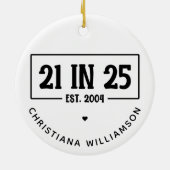 21歳パーソナライズされたの誕生日21 IN 25 Est 2004 セラミックオーナメント (裏面)