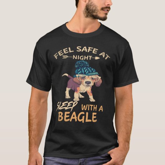 21 夜は安心して眠る ビーグルと一緒に Tシャツ (正面)