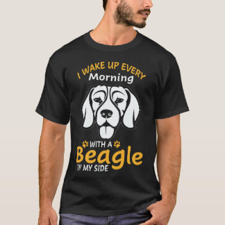 21 私のそばにはいつもビーグルがいます Tシャツ