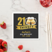 21 & THIRSTY-21歳の誕生日パーティーの招待状 スタンダードカクテルナプキン (インサイチュ)