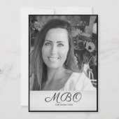 21Classyモノグラム白黒写真誕生日 招待状 (裏面)